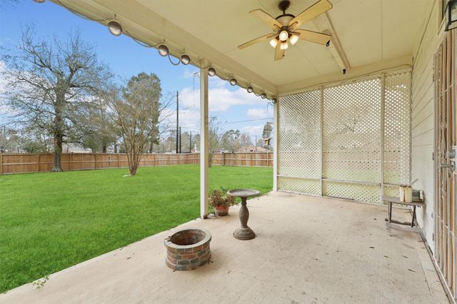 26975 Sabinal Trail, Magnolia, TX 77355