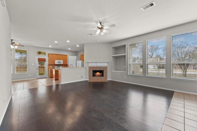 26975 Sabinal Trail, Magnolia, TX 77355