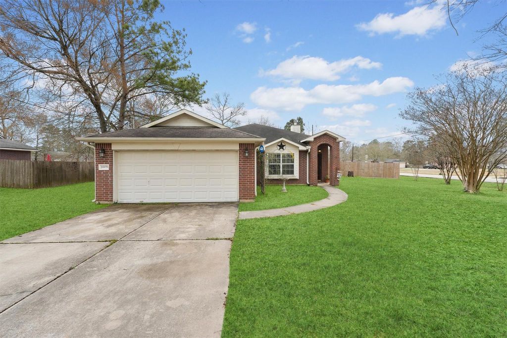 26975 Sabinal Trail, Magnolia, TX 77355