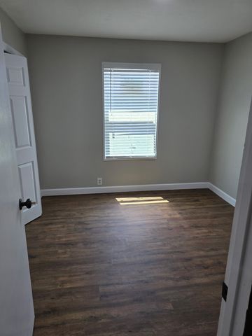 412 SMITH ROW 1, Sherman, TX 75090