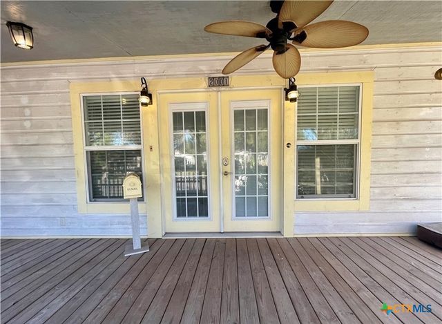 2001 E Forrest Street, Victoria, TX 77901