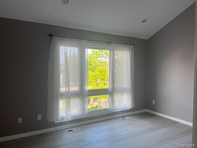 274 Main Sail Court, Detroit, MI 48207