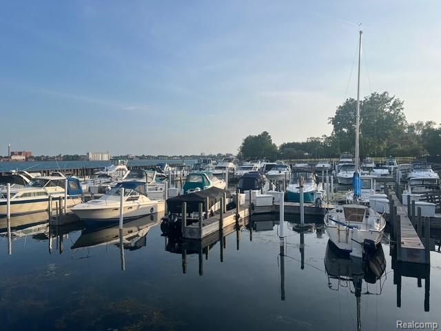 274 Main Sail Court, Detroit, MI 48207