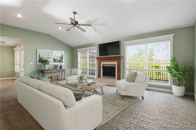 21 Burnmouth Lane, Bella Vista, AR 72715