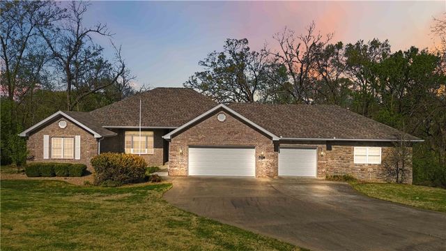 21 Burnmouth Lane, Bella Vista, AR 72715