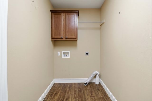 21 Burnmouth Lane, Bella Vista, AR 72715