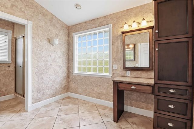 21 Burnmouth Lane, Bella Vista, AR 72715