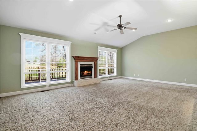 21 Burnmouth Lane, Bella Vista, AR 72715