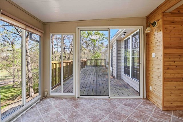 21 Burnmouth Lane, Bella Vista, AR 72715