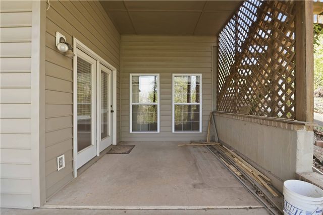 21 Burnmouth Lane, Bella Vista, AR 72715