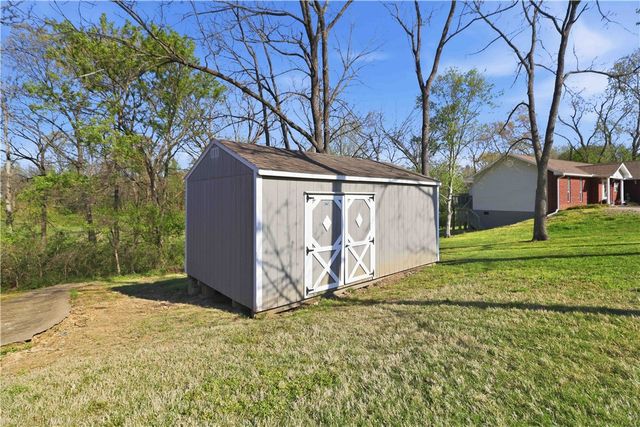 21 Burnmouth Lane, Bella Vista, AR 72715