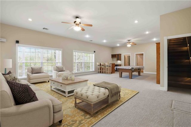 21 Burnmouth Lane, Bella Vista, AR 72715