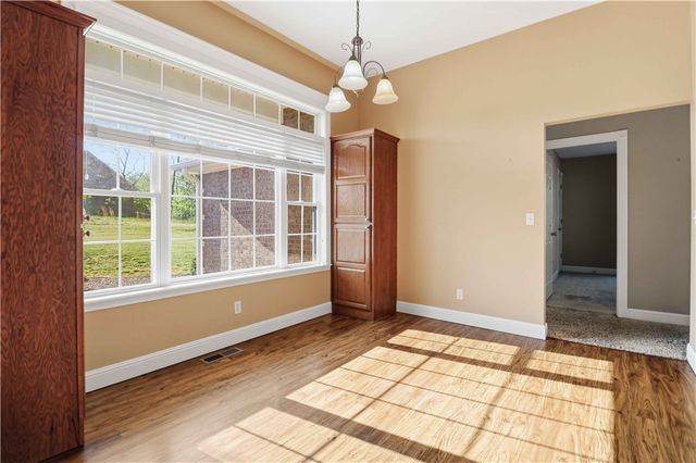 21 Burnmouth Lane, Bella Vista, AR 72715