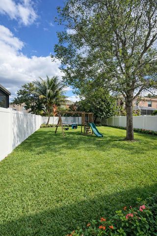 1304 Isleworth Court, Royal Palm Beach, FL 33411