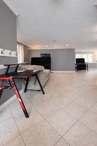 1304 Isleworth Court, Royal Palm Beach, FL 33411