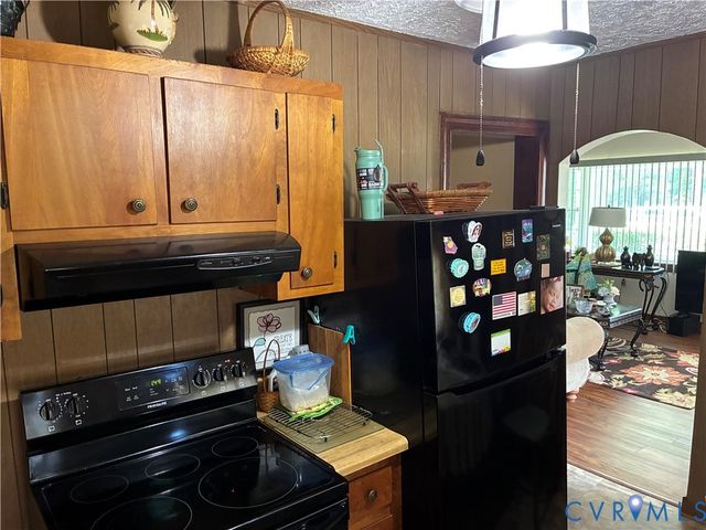6714 Boydton Plank Rd, North Dinwiddie, VA 23803