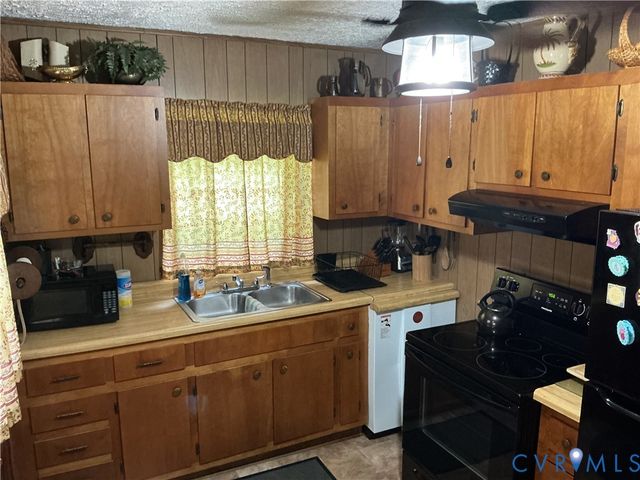 6714 Boydton Plank Rd, North Dinwiddie, VA 23803