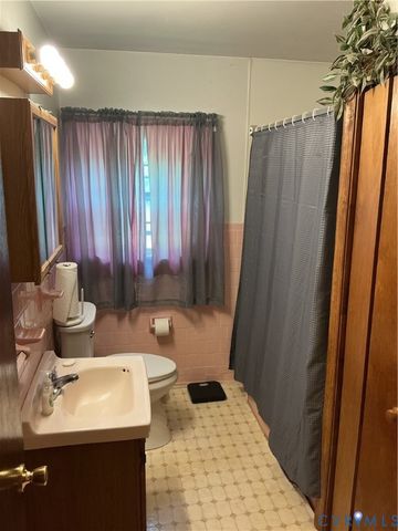 6714 Boydton Plank Rd, North Dinwiddie, VA 23803
