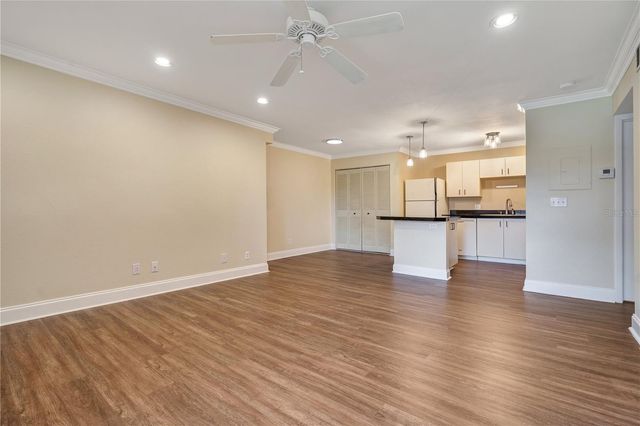 370 LAKE TAHOE COURT 202, Altamonte Springs, FL 32701