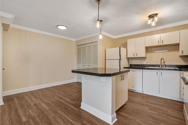 370 LAKE TAHOE COURT 202, Altamonte Springs, FL 32701