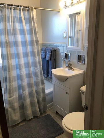 3719 Jones Street, Omaha, NE 68105