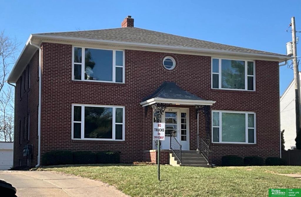 3719 Jones Street, Omaha, NE 68105