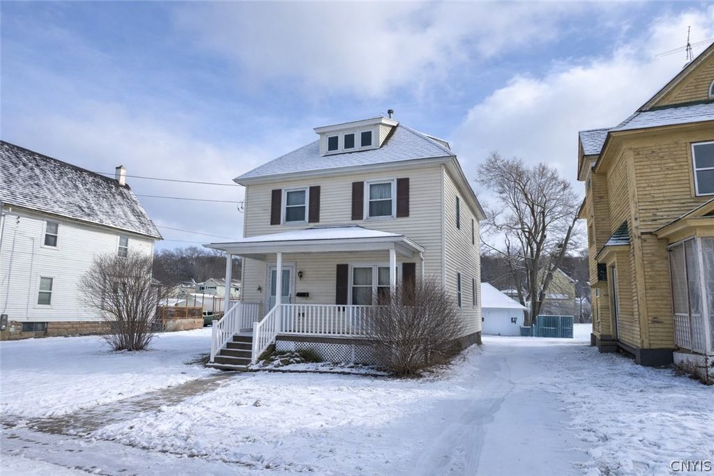 130 Park Place, Auburn, NY 13021