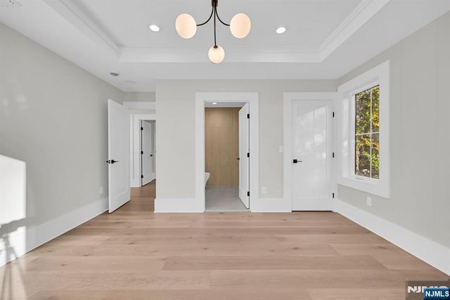 470 White Oak Ridge Road, Millburn, NJ 07078