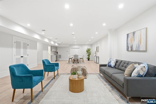 470 White Oak Ridge Road, Millburn, NJ 07078