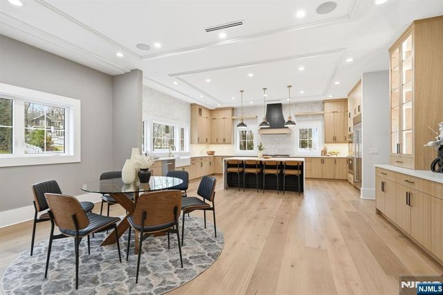 470 White Oak Ridge Road, Millburn, NJ 07078