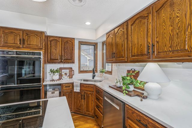 1315 N Rutland Cir, Wichita, KS 67206