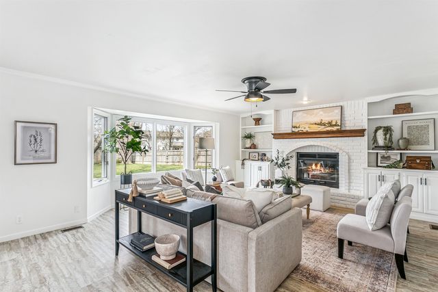 1315 N Rutland Cir, Wichita, KS 67206