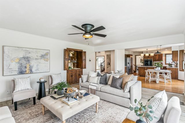 1315 N Rutland Cir, Wichita, KS 67206