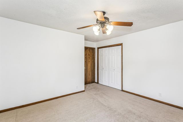 1315 N Rutland Cir, Wichita, KS 67206