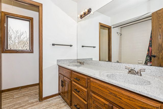 1315 N Rutland Cir, Wichita, KS 67206