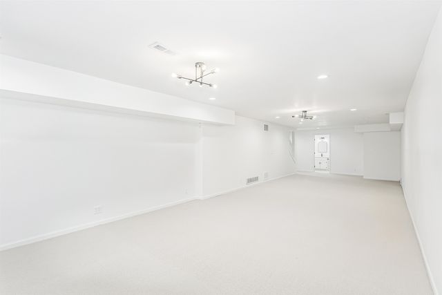 1315 N Rutland Cir, Wichita, KS 67206