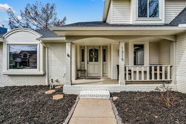 1315 N Rutland Cir, Wichita, KS 67206