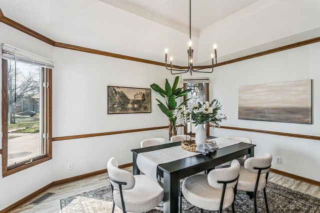 1315 N Rutland Cir, Wichita, KS 67206