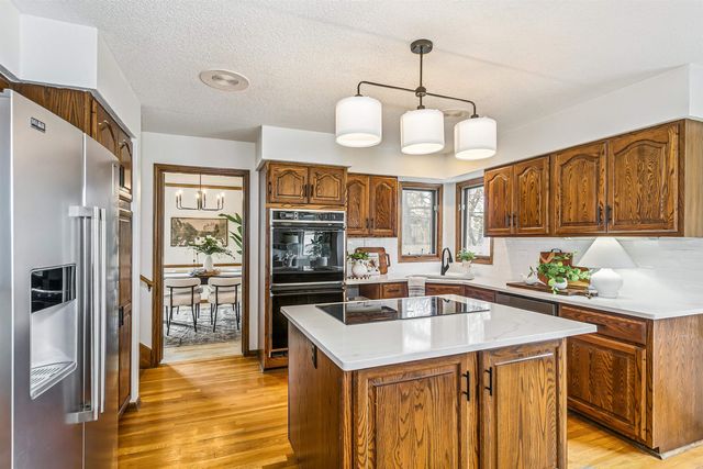 1315 N Rutland Cir, Wichita, KS 67206