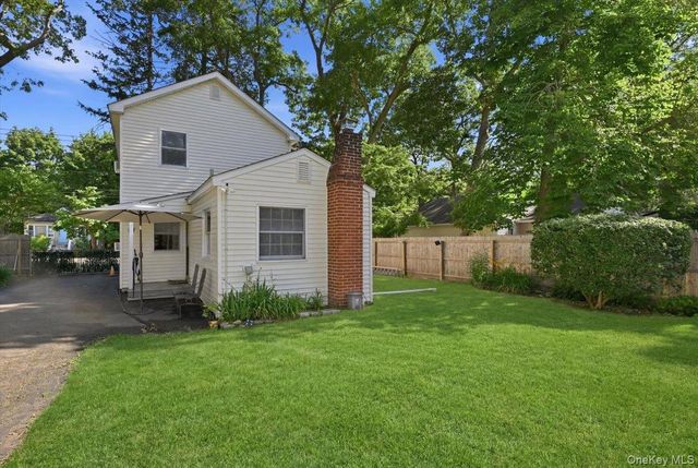 12 Thorne Street, Ronkonkoma, NY 11779