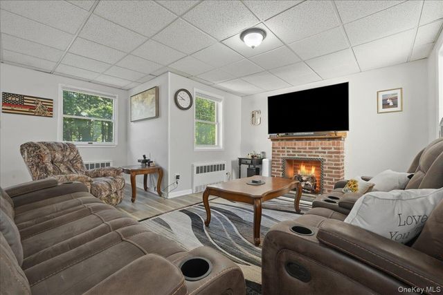 12 Thorne Street, Ronkonkoma, NY 11779