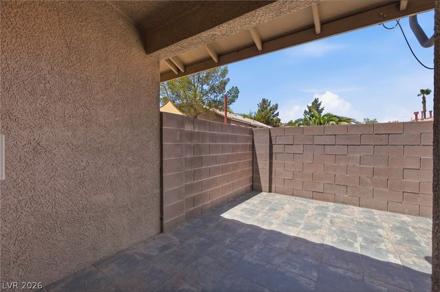 379 Blanca Springs Drive, Henderson, NV 89014