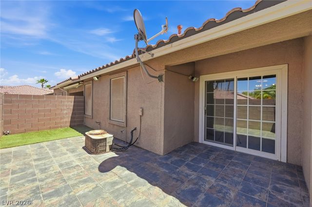 379 Blanca Springs Drive, Henderson, NV 89014