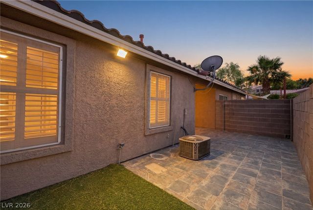 379 Blanca Springs Drive, Henderson, NV 89014