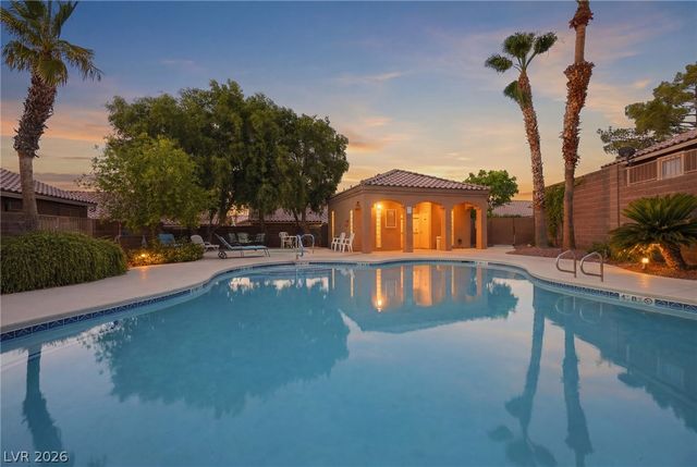379 Blanca Springs Drive, Henderson, NV 89014