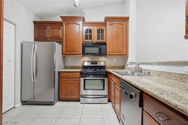 379 Blanca Springs Drive, Henderson, NV 89014