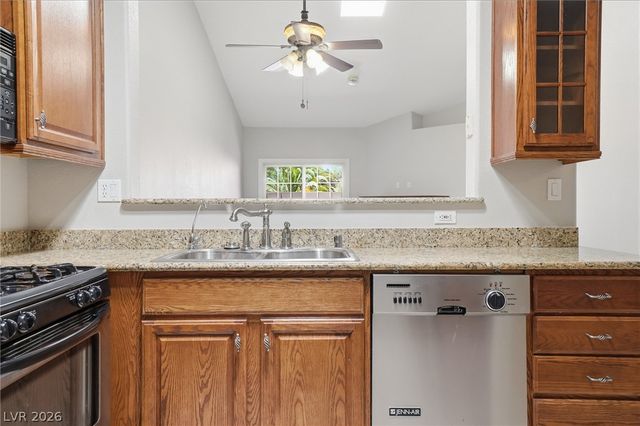 379 Blanca Springs Drive, Henderson, NV 89014