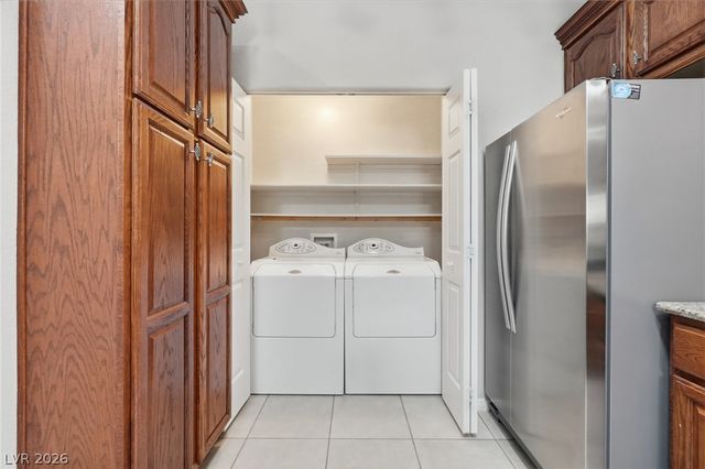 379 Blanca Springs Drive, Henderson, NV 89014
