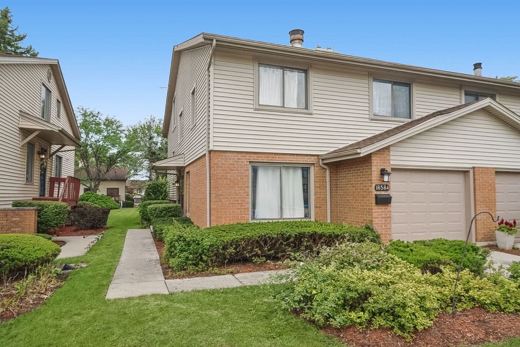 18584 Meadow Lane, Hazel Crest, IL 60429 — exterior