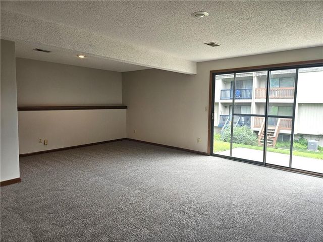 12116 W 67th Street, Shawnee, KS 66216